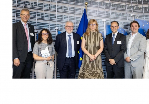 Ekaterina Zaharieva, European Commissioner for Startups, Research and Innovation, with representatives of CESAER, the Coimbra Group, EU-LIFE, the European University Association, the League of European Research Universities, The Guild and the Young European Research Universities Network.